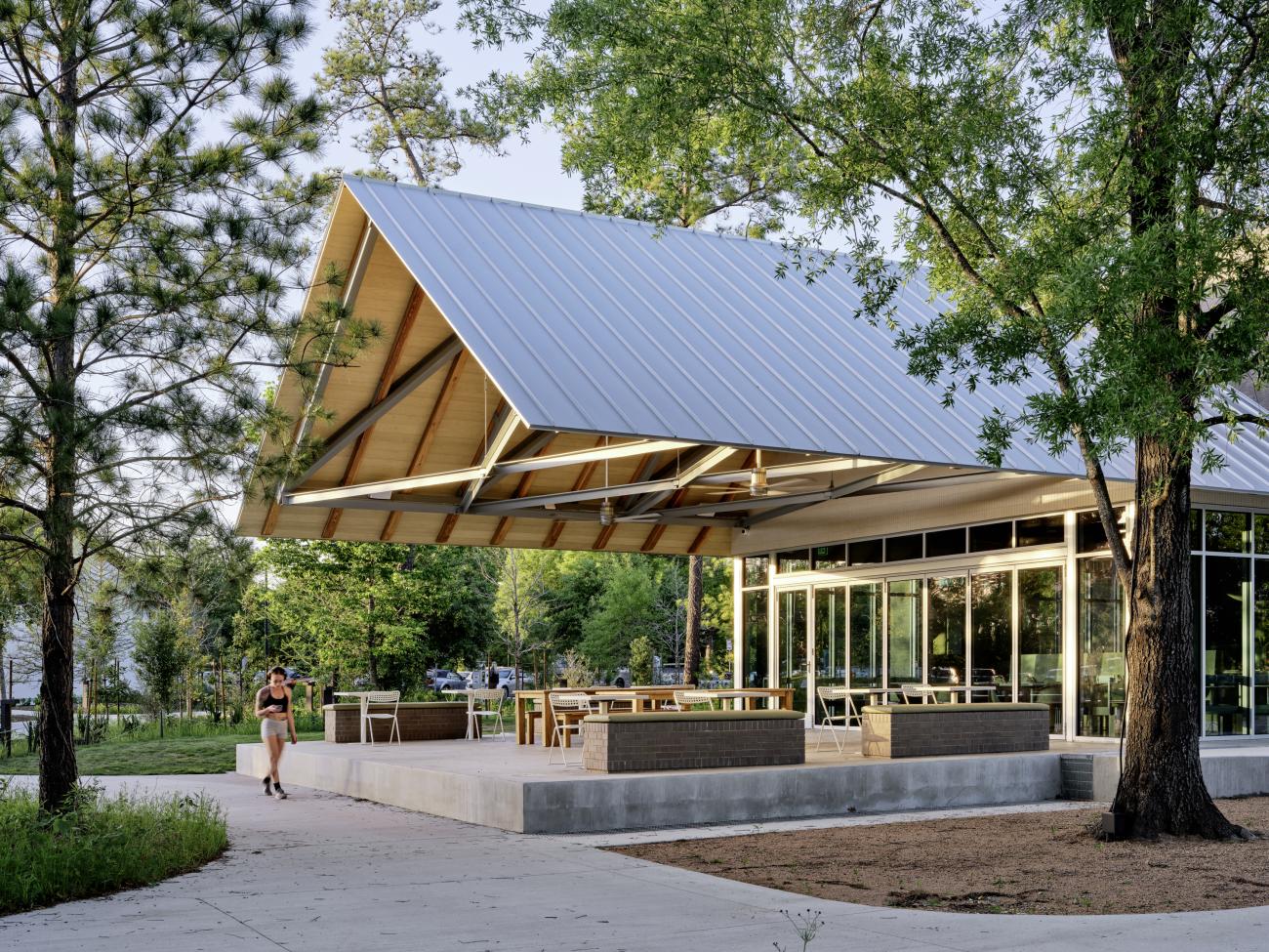 The Vibrant Cafe, designed by Schaum Architects. Photo: Leonid Furmansky.