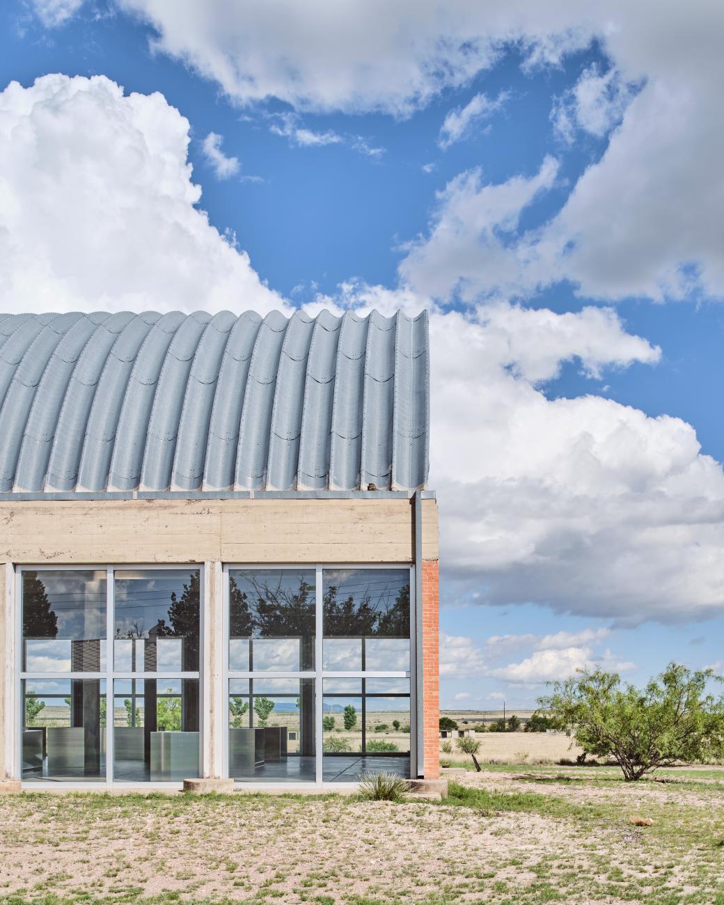 Donald Judd, Artillery shed with 100 untitled works in mill aluminum, 1982–86. Permanent collection, The Chinati Foundation, Marfa, Texas. Photo by Alex Marks, courtesy The Chinati Foundation. Donald Judd Art © 2025 Judd Foundation / Artists Rights Society (ARS), New York